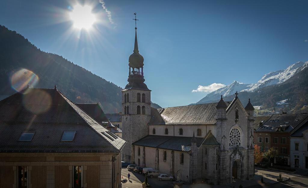 Du Midi Thones
