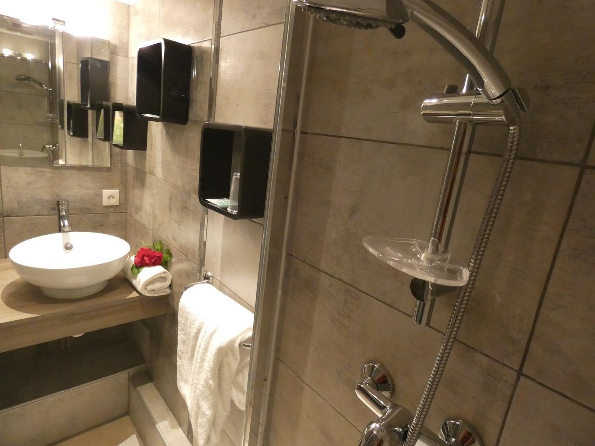 Hotel Du Midi 3*